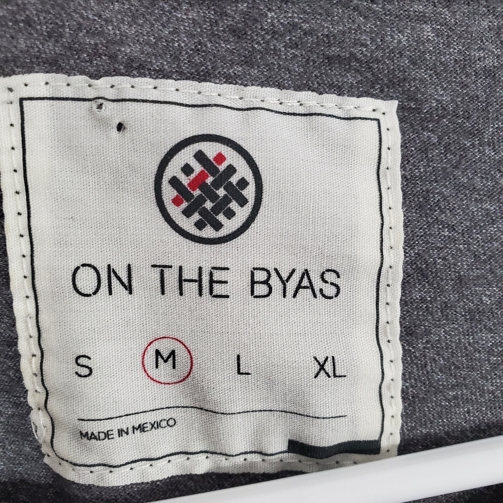 On the Byas t-shirt American Flag Southwest Aztec - Picture 3 of 6